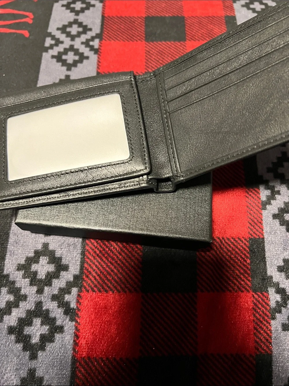 Black Leather Men's Wallet - Sleek Bi-Fold Card & Key Holder